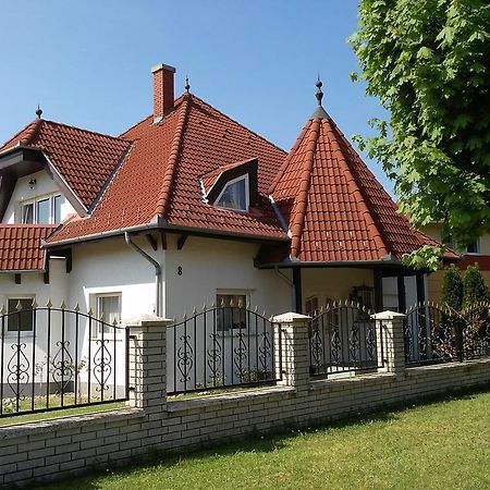 Balaton White House Hotel Vonyarcvashegy Exterior photo